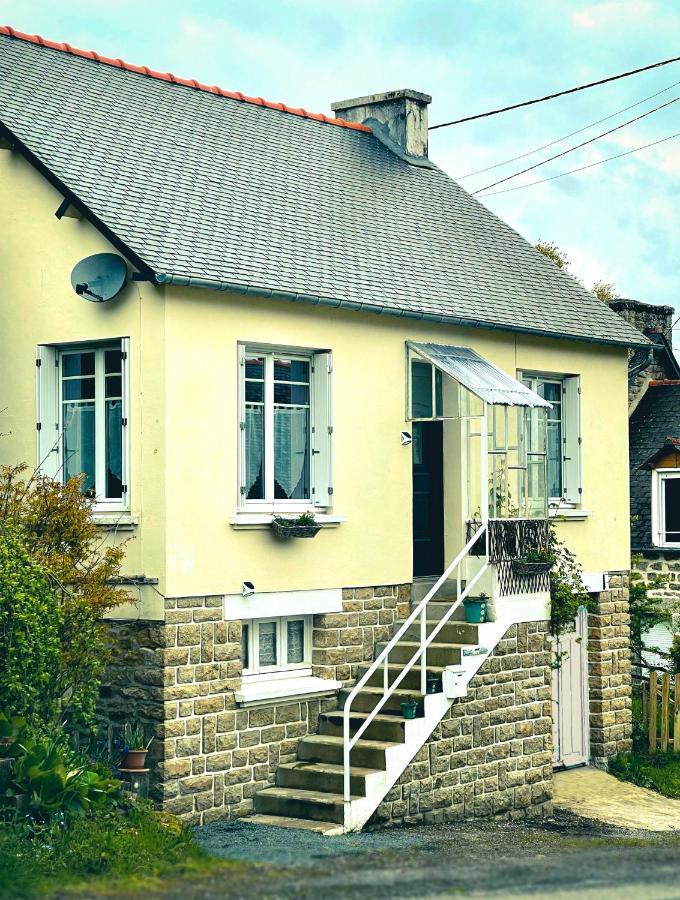 Maison Collinee Rostrenen Exterior foto